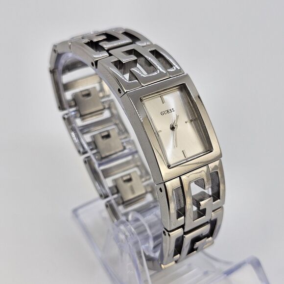 Guess Watch Women 19MM Gray Dial‎ Gray Logo Bracelet Band 6.5" New Battery - Picture 3 of 11